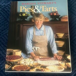 Martha Stewart's Pies & Tarts Cookbook